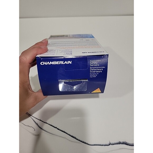 OEM ChamberlaIn 820CB Garage Safety Sensors - Factory Sealed - Black B12 - Picture 5 of 6